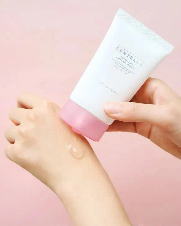 Madagascar Centella Poremizing Light Gel Cream [75ml] - Image 3